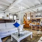 Elli * סקופלוס טאון