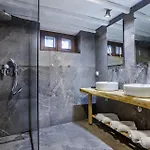 בית נופש Elli סקופלוס טאון