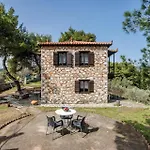 בית נופש Elli סקופלוס טאון