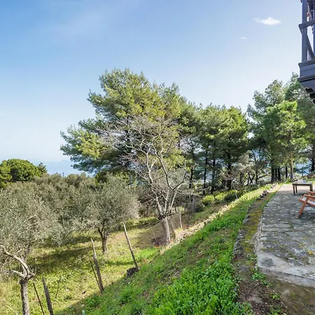 בית נופש Elli *