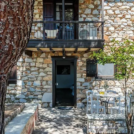 Elli Skopelos Town