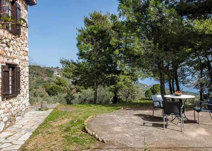 Elli Case de vacanță